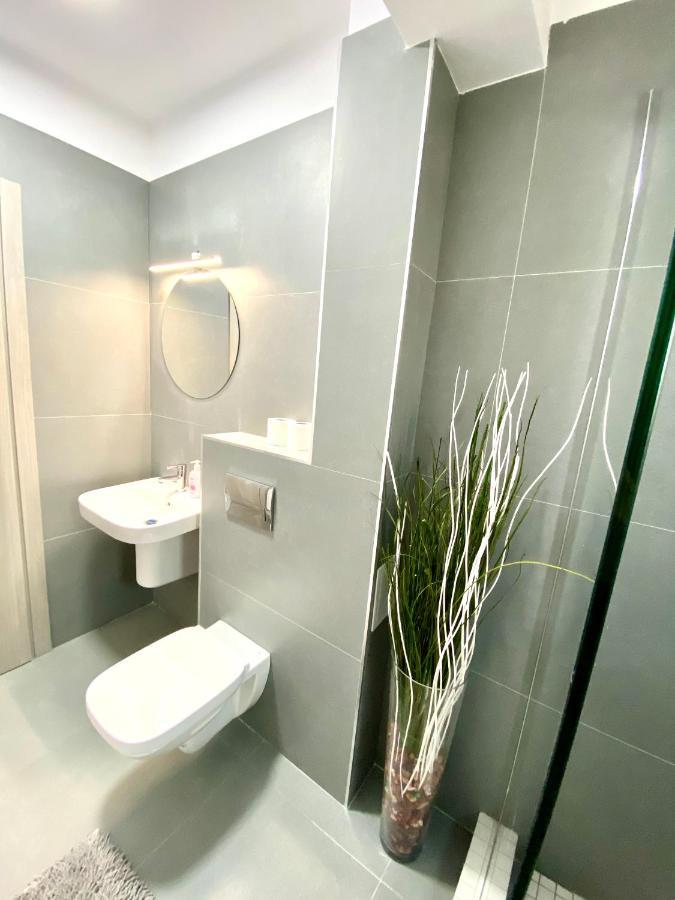 Mega Rossa Residence Bucharest Exterior photo